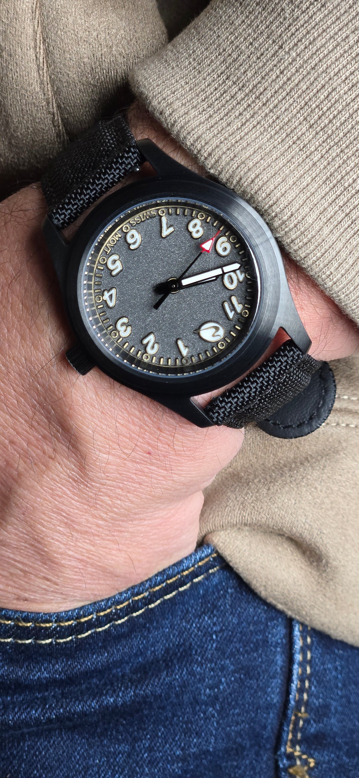 Bearing is built as a compact modern instrument watch, combining strong legibility with the material depth and hand-finished character that define Beck Watch Co. Graphite Matte uses a black PVD finish that gives the same case architecture a darker, more technical character. 